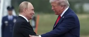 Театр на Алясці: Трамп і Путін ставлять під загрозу Україну та Європу — Bloomberg
