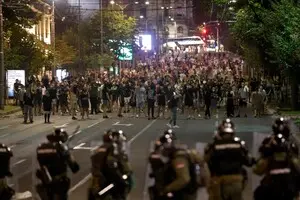 Сербия кипит: протесты, провокации и угрозы гражданской войны