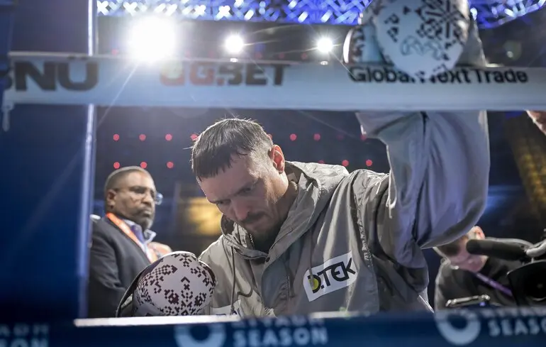 Усик пока не получил отсрочку на следующий бой из-за травмы