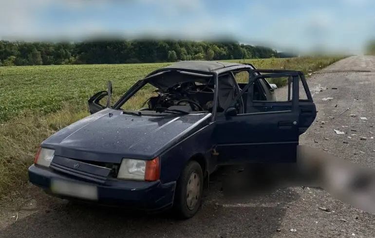 На Харківщині дроном вбито літню пару в автомобілі