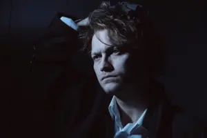 Полиция расследует обвинения актера Темляка в домашнем насилии