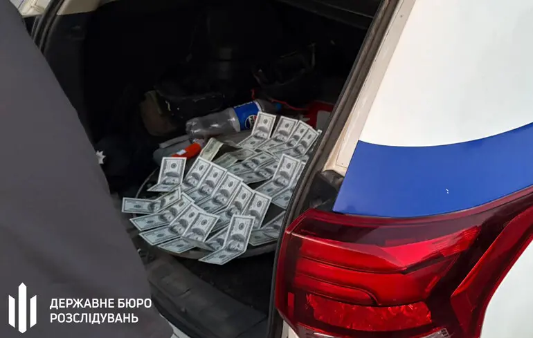 На Волыни правоохранитель переправил уклониста за $8 тысяч — ГБР