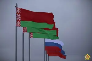 Беларусь изучает возможности оснащения своих ракетных систем ядерными боеголовками — Reuters