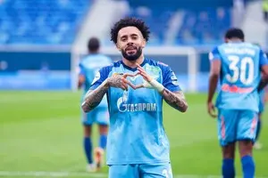 Бразильский футболист назвал вторжение в Украину причиной ухода из российского клуба Тимощука