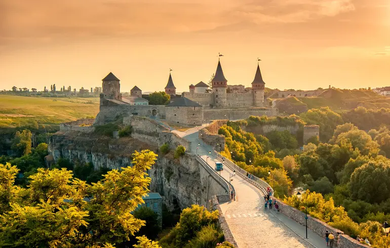 Розважати чи розвивати? Дилема українських музеїв і замків