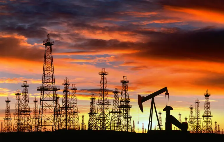 Світові ціни на нафту зрушили з місця після ударів по російській енергетиці