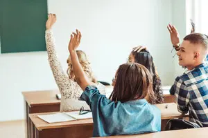 День знаний 2025: поздравления для первоклассников с 1 сентября