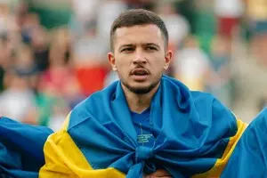 Ребров довызвал в сборную Украины двух футболистов из резервного списка