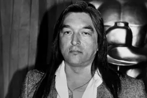 Помер Грем Грін: зірка фільмів “Танці з вовками”, “Зелена миля” та “Сутінки”