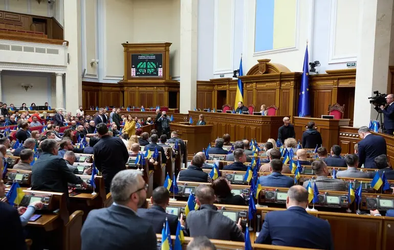 Пронина и Когута вызвали в Раду из-за возможного хищения средств на строительстве фортификаций в Донецкой области