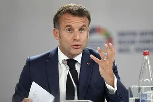Європа готова надати гарантії Україні у день, коли буде підписано мирну угоду — Макрон