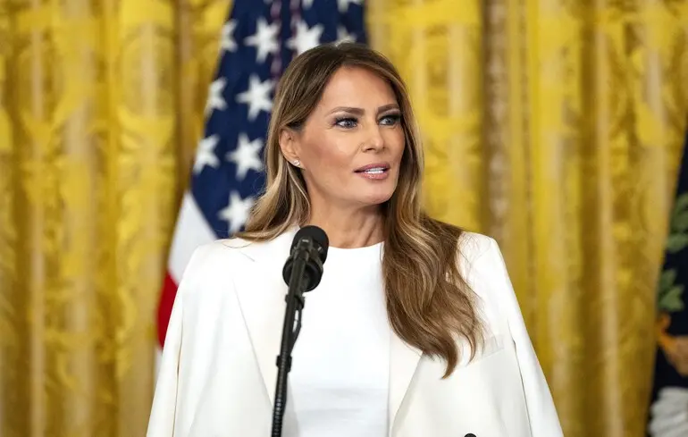 Меланія Трамп прагне впровадити штучний інтелект в американські школи