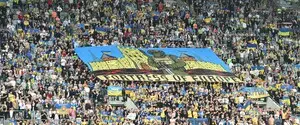 На матчі Україна - Франція у Польщі вболівальники розгорнули символічний для Європи банер