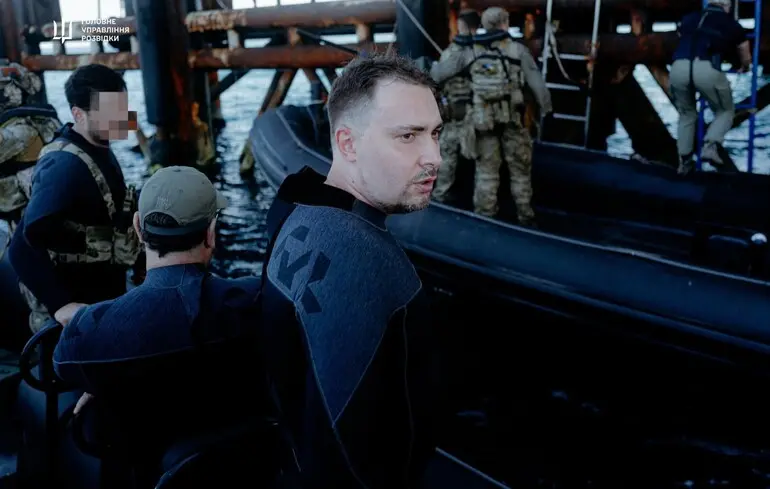 Кирило Буданов перевіряє позиції бійців “Спецпідрозділу Тимура” на острові Зміїному та газовидобувних платформах у Чорному морі / серпень 2025 року