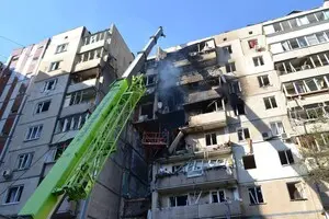 В Украине из-за ночного обстрела россиян погибли четыре человека и более 44 пострадали — Зеленский