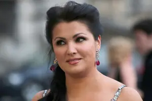 Протести в Лондоні: люди вийшли проти виступів путіністки Анни Нетребко в Королівській опері