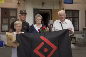 ССО нагородили 91-річного ветерана УПА почесним нагрудним знаком 