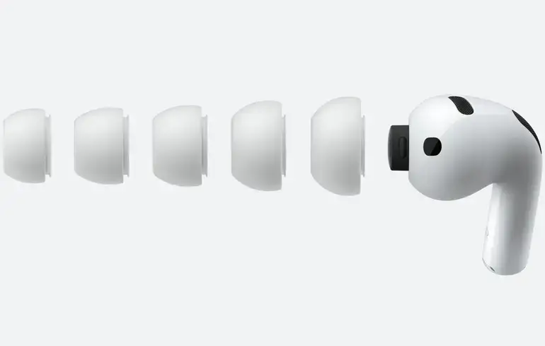 Apple презентувала нові AirPods3: серед функцій синхронний переклад та підрахунок калорій