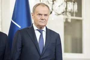 Дроны РФ в Польше: Туск проинформировал генсека НАТО и созвал экстренное заседание правительства