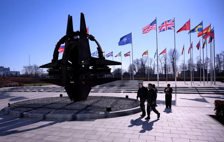 У НАТО не вважають нападом вторгнення дронів РФ у Польщу – Reuters