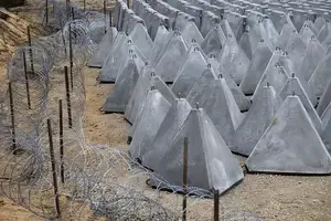 Хищения на строительстве фортификаций Полтавской ОГА: Железняк рассказал новые детали