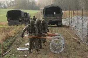 Польша разворачивает около 40 000 военных на границах с РФ и Беларусью