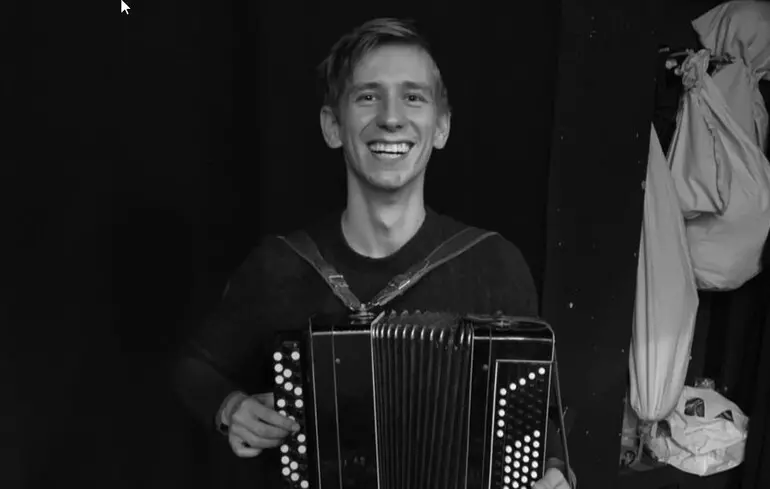 На фронті загинув актор і військовий  Андрій Синишин