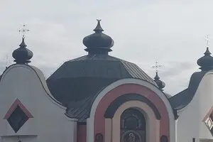 В Польше срезали крест с украинской церкви: в посольстве призвали привлечь виновных к ответственности