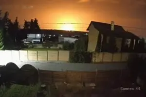 В Киевской области раздались мощные взрывы, вероятно, в районе авиабазы, возможна диверсия