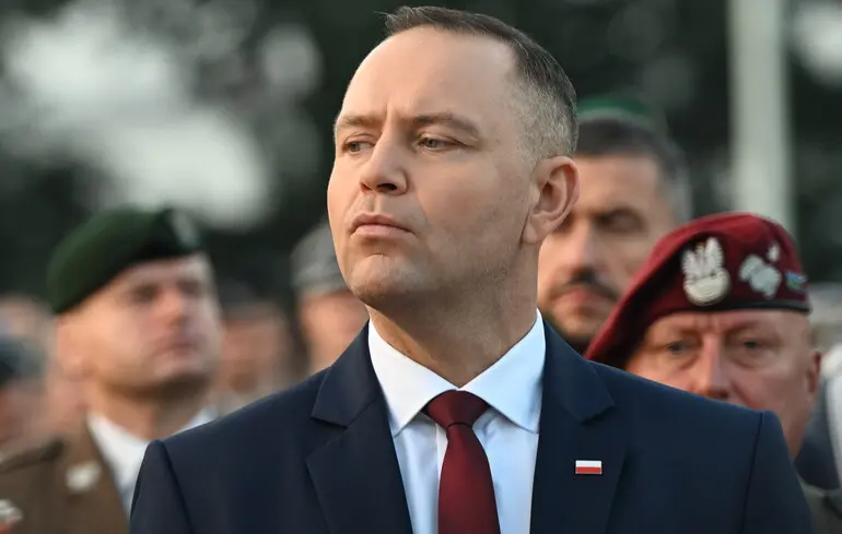 Президент Польши разрешил пребывание войск НАТО на территории страны