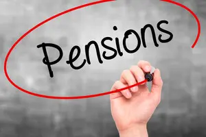 Деякі українці можуть отримати одразу десять пенсій: які умови для виплат 