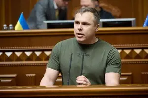 Костенко: мужчины 18–22 лет нужны нашей экономике и армии, но они уезжают за границу