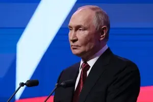 Путин прав, что время для Украины истекает. Но оно может истекать и для него — Bloomberg