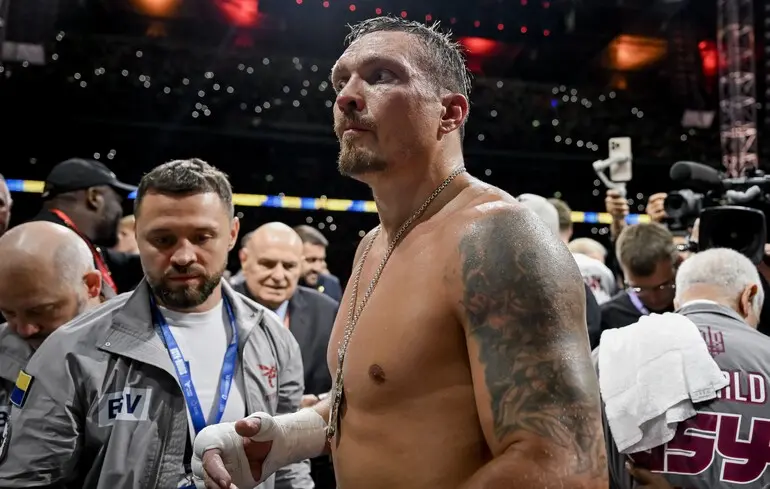 Усик втратив статус найкращого боксера світу