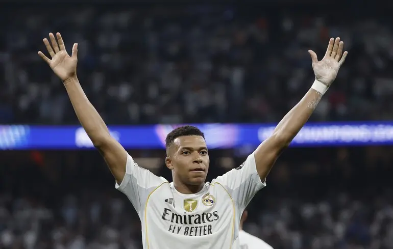 Мбаппе забил два гола с пенальти