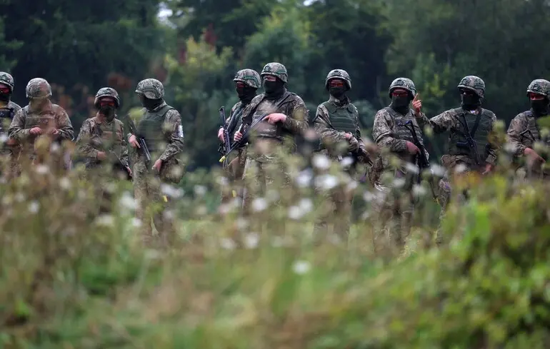 Украинские солдаты участвуют в учениях на юге Великобритании/22 августа 2024 года