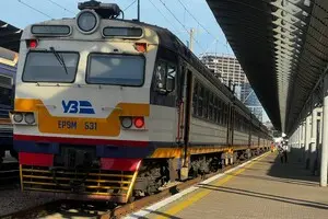 Внутренние и международные рейсы задерживаются: 