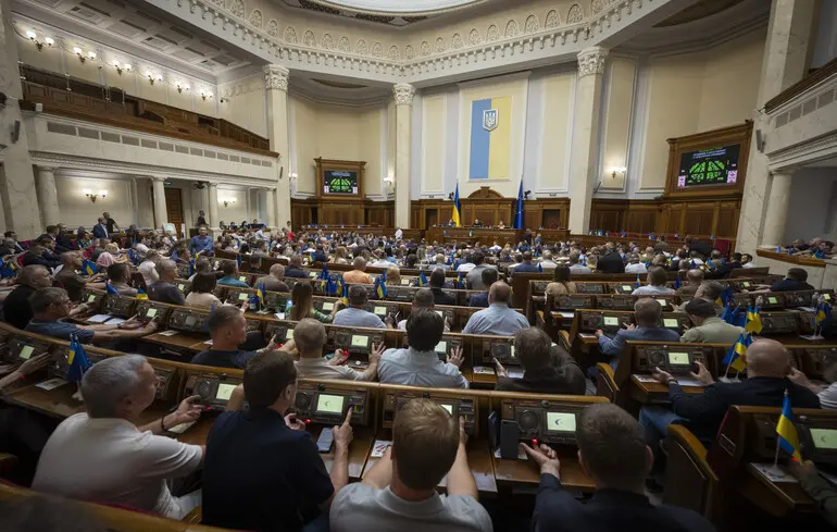 Рада ратифицировала соглашение о столетнем партнерстве с Соединенным Королевством Великобритании