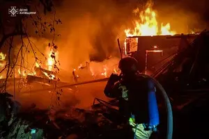 РФ нанесла удары по двум районам Киевской области: вспыхнули масштабные пожары