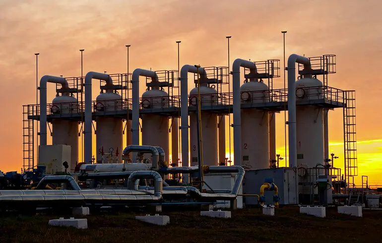 Украине нужно еще миллиард долларов для импорта газа к зиме - Reuters