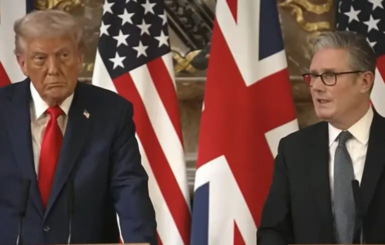 Дональд Трамп і Кір Стармер.
