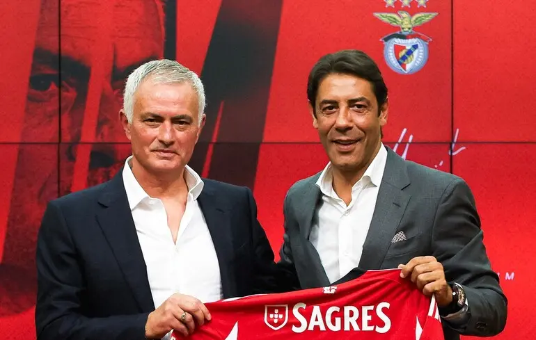 Жозе Моуриньо и президент "Бенфики" Руй Кошта