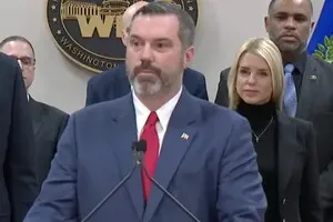 В США подал в отставку федеральный прокурор после отказа выдвинуть обвинения противникам Трампа — WP