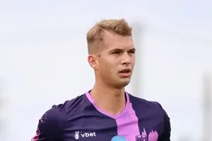 Известный украинский нападающий забил гол впервые за пять лет и ужасно травмировался