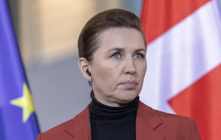 Премьер Дании не исключила причастность России к инциденту с дронами