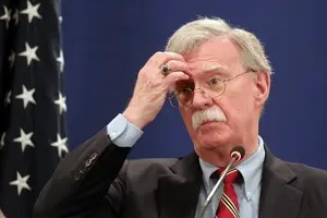 Болтон: США должны взять на себя ведущую роль в введении санкций против России