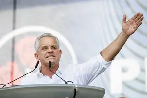 В Молдову экстрадировали олигарха Плахотнюка