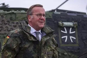 Писториус: Россия следит за немецкими спутниками