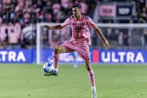 Легендарный экс-футболист 