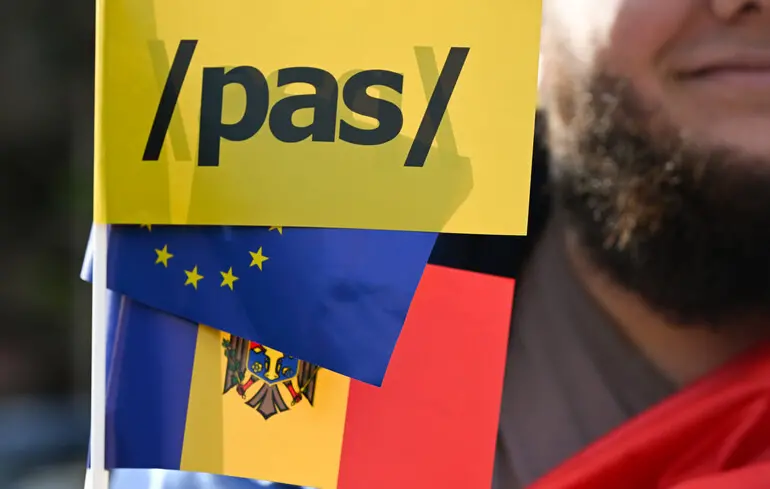 Выборы в Молдове: Кремль проиграл, но битва продолжается